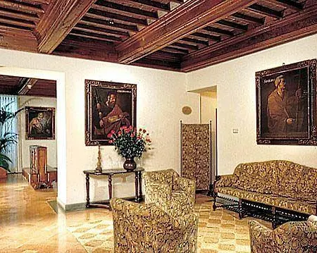 Hotel Tiferno 4*